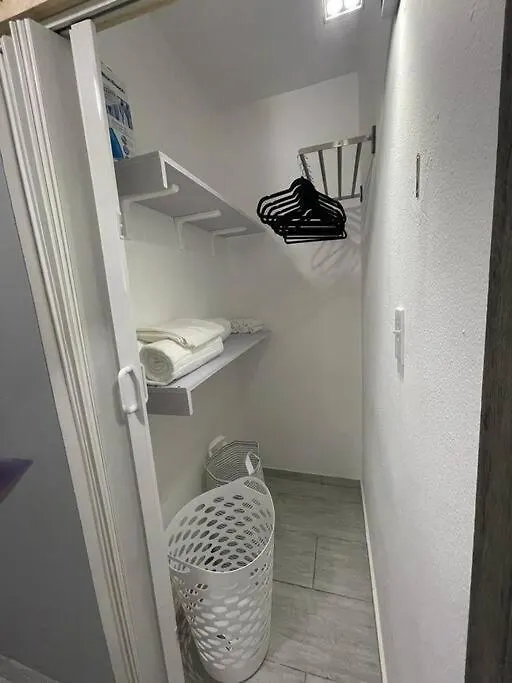 Apartment Urban Lodgings One @ Roosevelt 457 San Juan